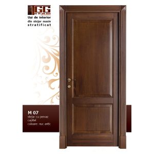 Usa de interior din Tei Masiv Stratificat, cu pervaz capitel, finisaj nuc antic, ITM-007C